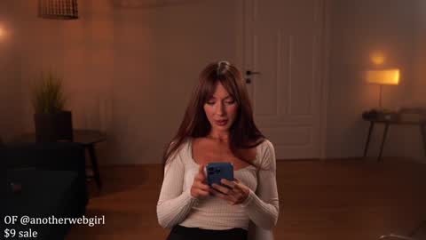 Snapshot of _mariarty_ chatting on 10.12.25 Marie -   -25 discount online show from 10.12.25