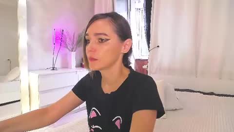 Snapshot of _maridragon_ chatting on 06.27.26 Mari online show from 06.27.26