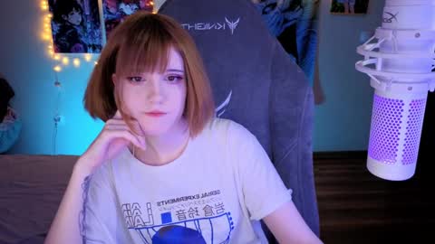Snapshot of _mariko_ chatting on 01.17.25 Mariko online show from 01.17.25