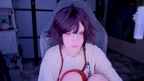 Snapshot of _mariko_ chatting on 10.19.25 Mariko online show from 10.19.25