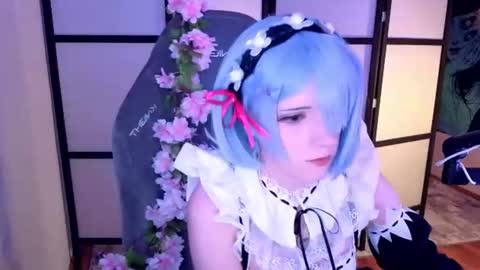 Snapshot of _mariko_ chatting on 06.12.26 Mariko online show from 06.12.26