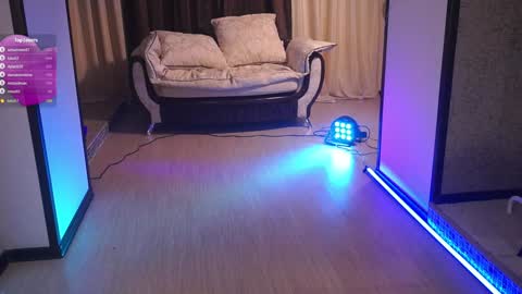  Gwen  online show from 12.04.24