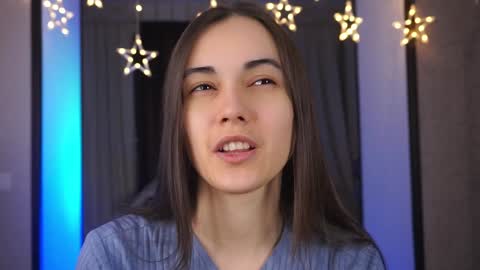  Gwen  online show from 12.05.24