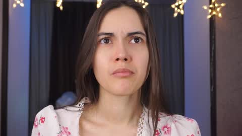  Gwen  online show from 12.22.24