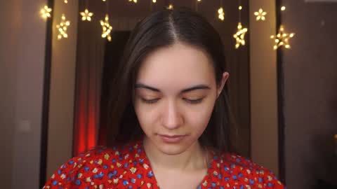  Gwen  online show from 12.25.24