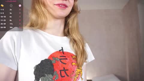  Gwen  online show from 09.10.25