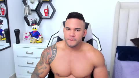 _matthew_santos_ online show from 02.09.25