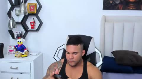 _matthew_santos_ online show from 02.11.25