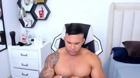 _matthew_santos_ online show from 02.28.25