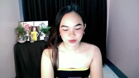 Snapshot of _maureen_ chatting on 09.10.25 _maureen_ online show from 09.10.25