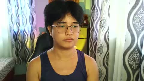 Snapshot of _maxurbate chatting on 12.20.25 MAX Dont forget to follow online show from 12.20.25