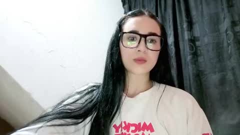 Snapshot of _meduza_z chatting on 05.14.26 _meduza_z online show from 05.14.26