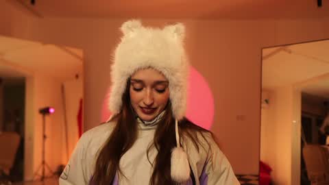 Snapshot of _meganmeow_ chatting on 01.18.25  Saturday - start 2030-2130 GMT online show from 01.18.25