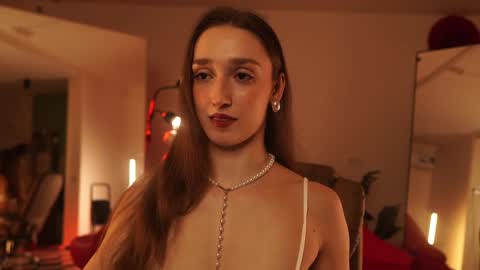 Snapshot of _meganmeow_ chatting on 02.13.25  Saturday - start 2030-2130 GMT online show from 02.13.25