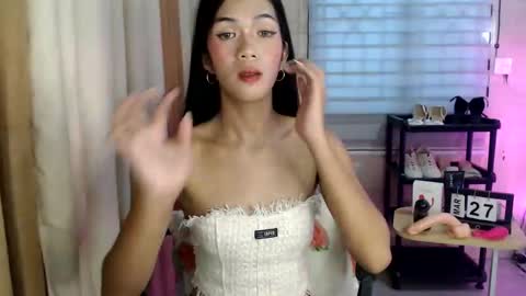 Melly online show from 03.27.26