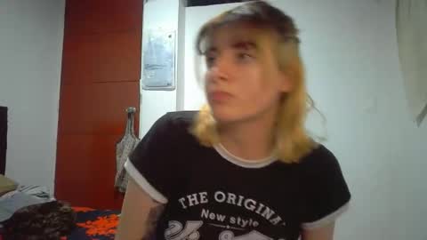 Mia-foster online show from 04.01.26