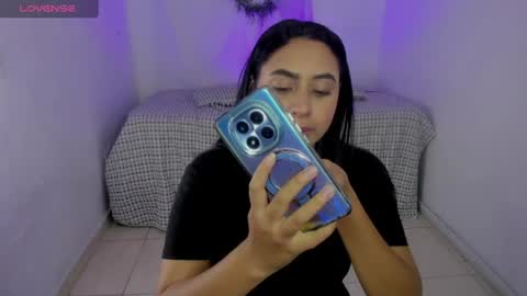 Mia online show from 07.11.26