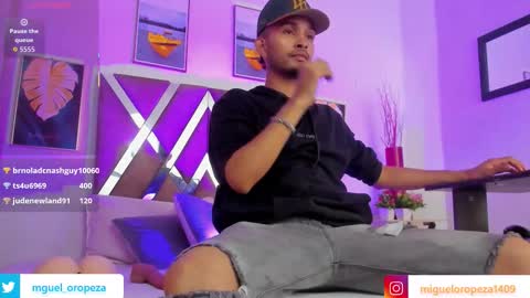 Snapshot of _miguel0 chatting on 09.28.25 miguel online show from 09.28.25