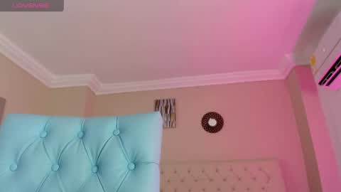 Paula online show from 04.11.26