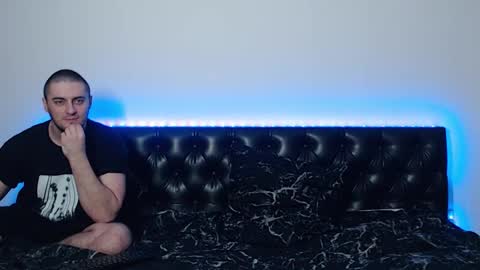 mikey and mia online show from 10.11.25