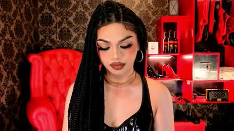 Raven Strauss online show from 11.23.25