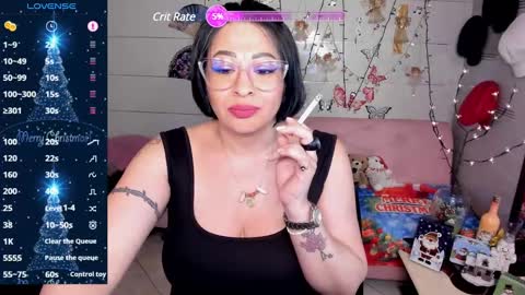 Snapshot of _miranda_spark chatting on 12.04.24 Miranda online show from 12.04.24