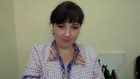 Snapshot of _miranda_sun chatting on 12.03.24 Miranda online show from 12.03.24