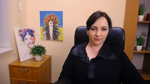 Snapshot of _miranda_sun chatting on 02.10.25 Miranda online show from 02.10.25