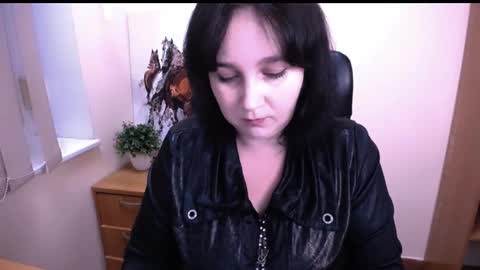 Snapshot of _miranda_sun chatting on 10.06.25 Miranda online show from 10.06.25