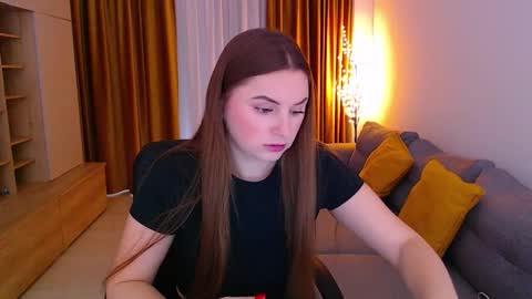 Mia online show from 03.30.26