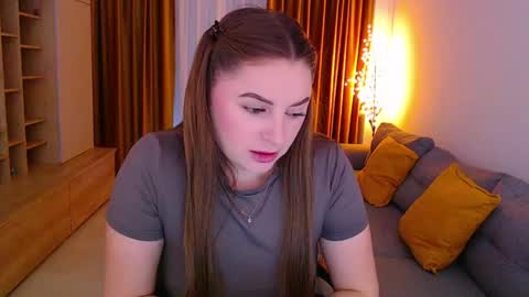 Snapshot of _miss_mia chatting on 04.23.26 Mia online show from 04.23.26