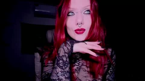 Snapshot of _misseva_ chatting on 04.28.26 Miss Eva. if anyone in NYK to fuck here is sissy sn - online show from 04.28.26
