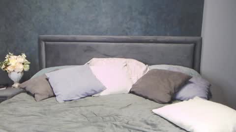 Snapshot of _monica__bellucci_ chatting on 01.24.25 Alice online show from 01.24.25