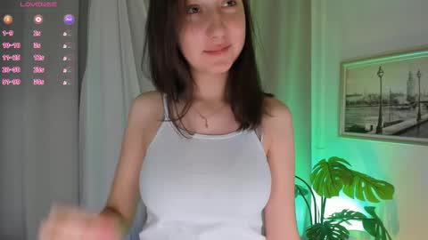 Snapshot of _monnytoon_ chatting on 01.11.26 Eva online show from 01.11.26