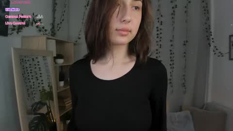 Snapshot of _monnytoon_ chatting on 05.21.26 Eva online show from 05.21.26