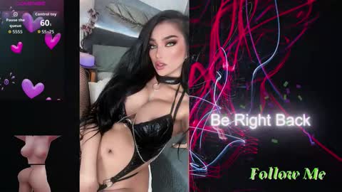 Snapshot of _morganmoore_ chatting on 09.17.25 MORGAN KEEP ON FOLLOWING online show from 09.17.25