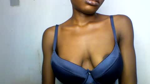 Snapshot of _mygal_sexy chatting on 06.19.26 galsexy online show from 06.19.26