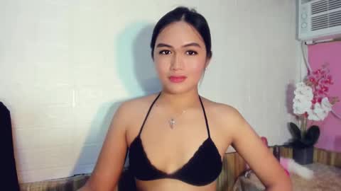 Snapshot of _myholyhole69_ chatting on 01.07.26 monica online show from 01.07.26