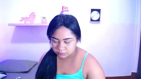 Snapshot of _nahom_ chatting on 10.17.25 nahomi online show from 10.17.25