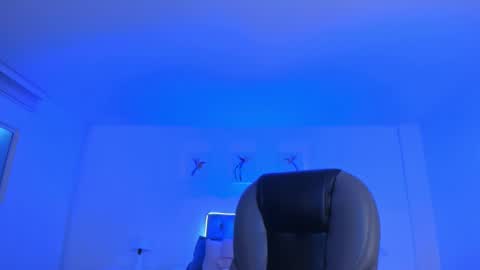 Natalie online show from 11.26.25