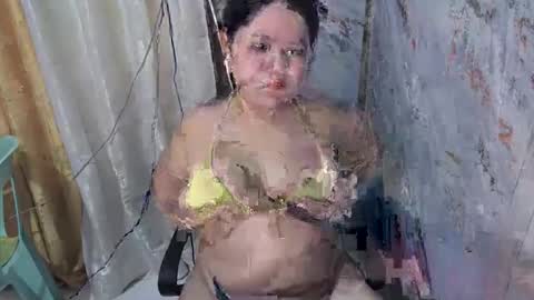 Snapshot of _natalieey chatting on 10.31.25 nics online show from 10.31.25