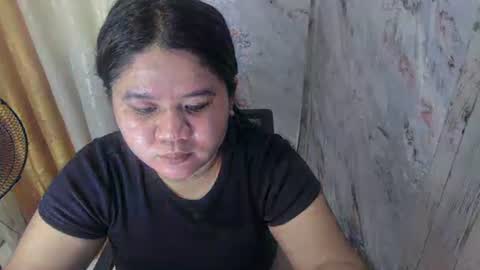 Snapshot of _natalieey chatting on 11.06.25 nics online show from 11.06.25