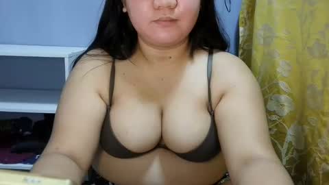 Snapshot of _natalieey chatting on 02.02.26 nics online show from 02.02.26