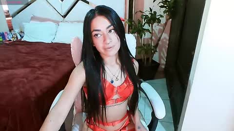 Snapshot of _natashaa19 chatting on 12.28.24 Natasha Rodriguez independent model online show from 12.28.24