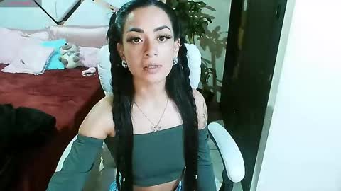 Snapshot of _natashaa19 chatting on 02.23.25 Natasha Rodriguez independent model online show from 02.23.25