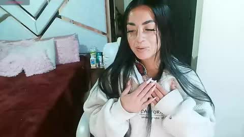 Snapshot of _natashaa19 chatting on 03.12.25 Natasha Rodriguez independent model online show from 03.12.25