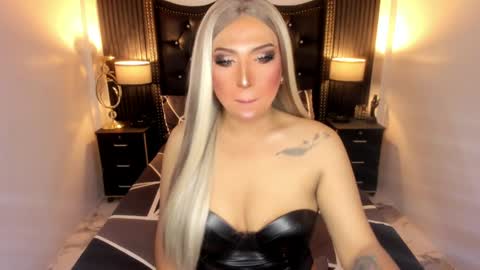 Snapshot of _natashacooper_ chatting on 04.24.26 _natashacooper_ online show from 04.24.26