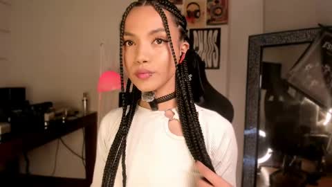 Snapshot of _natashawolf chatting on 05.21.26 Nati - Independ model online show from 05.21.26