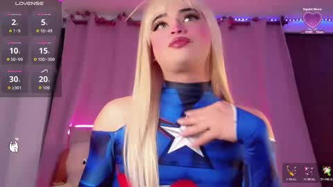 Snapshot of _natsuki chatting on 11.15.25 _natsuki online show from 11.15.25