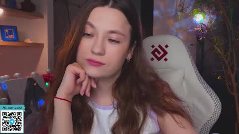 Mia with a big heart  online show from 12.16.25